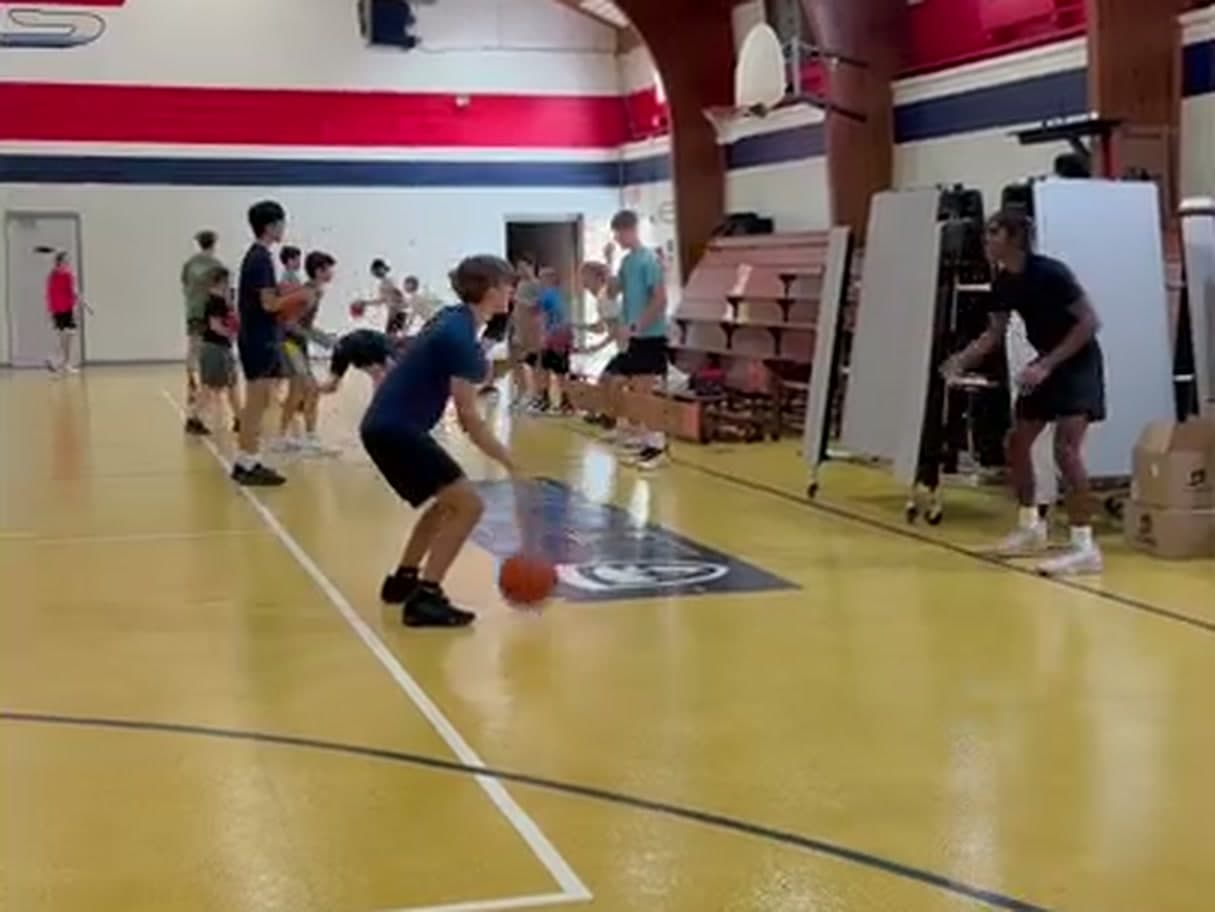 Basketball athletes training together during a Spinz Gym group session